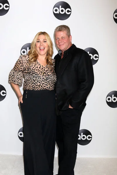 Los Angeles Sie Mary Mccormack Michael Cudlitz Abc Tca Party — Zdjęcie stockowe