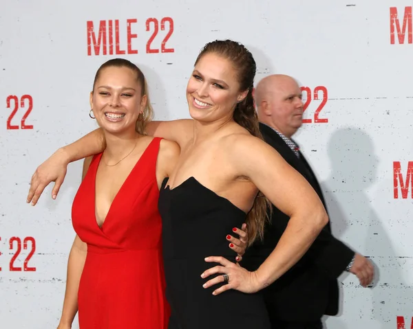 Los Ángeles Ago Julia Mars Ronda Rousey Estreno Mile Village — Foto de Stock