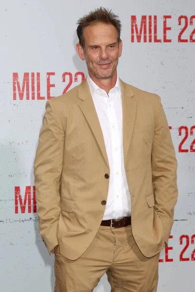 Los Angeles Aug Peter Berg Bei Der Meile Premiere Dorftheater — Stockfoto