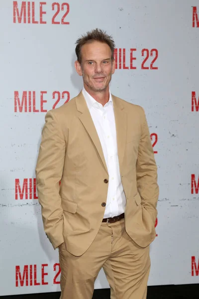 Los Angeles Aug Peter Berg Bei Der Meile Premiere Dorftheater — Stockfoto