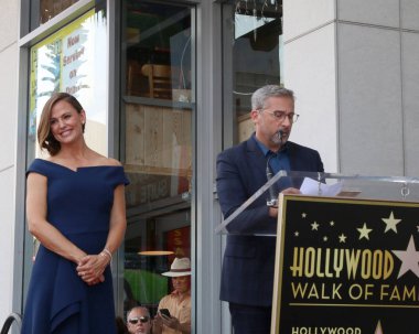 Los Angeles - Ağustos 20: Jennifer Garner, Steve Carell Hollywood Walk of Fame 20 Ağustos 2018 tarihinde Los Angeles, Ca üzerinde yıldız Jennifer Garner töreninde