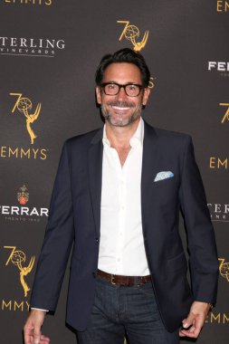 Los Angeles - 22 Ağustos: Gregory Zarian gündüz eş grubu Atas Resepsiyon televizyon Akademisi üzerinde 22 Ağustos 2018 Kuzey Hollywood, Ca