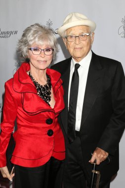 Los Angeles - Ağustos 25: Rita Moreno, Norman Lear Los Angeles, Ca üzerinde 25 Ağustos 2018 Jw Marriott Hotel 33 yıllık Imagen Ödülleri'nde