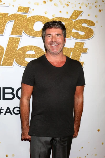 Los Angeles Aug Simon Cowell Červeném Koberci Americké Got Talent — Stock fotografie