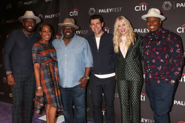 Los Angeles - Eylül 12: Sheaun Mckinney, Tichina Arnold, Cedric Entertainer, Max Greenfield, Beth Behrs, Marcel Spears 2018 Paleyfest sonbahar Tv Previews - Cbs 12 Eylül 2018 Beverly Hills, Ca medyada Paley Center,