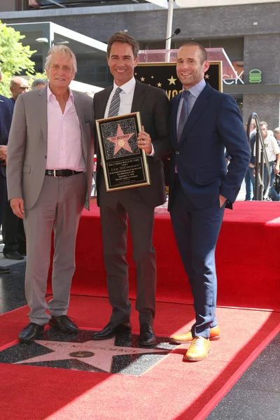 Los Angeles Set Michael Douglas Eric Mccormack Max Mutchnick Alla — Foto Stock