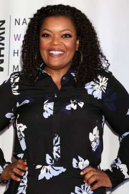 Los Angeles - 15 Eylül: Yvette Nicole Brown geçmiş Ödülleri 2018 Beverly Hilton Otel'de Beverly Hills, Ca 15 Eylül 2018 üzerinde yapma kadın