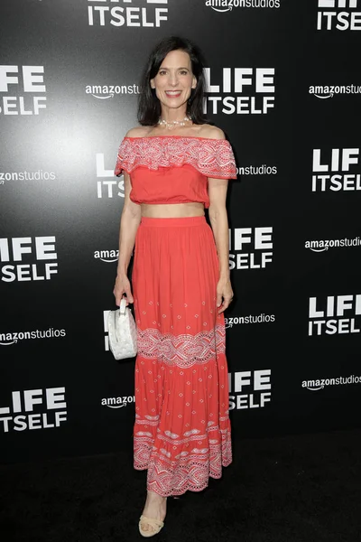 Los Angeles Sep Perrey Reeves Life Itself Premiere Arclight Theater — Stock Photo, Image