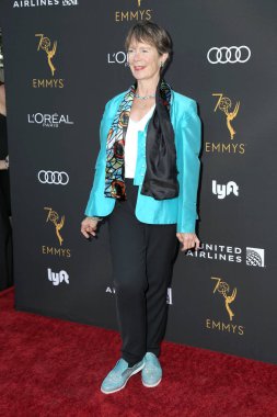Los Angeles - 15 Eylül: Celia Imrie sanatçılar Wallis Annenberg merkezi sahne sanatları için 15 Eylül 2018 Beverly Hills, Ca aday televizyon Akademi onur Emmy