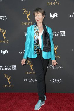 Los Angeles - 15 Eylül: Celia Imrie sanatçılar Wallis Annenberg merkezi sahne sanatları için 15 Eylül 2018 Beverly Hills, Ca aday televizyon Akademi onur Emmy