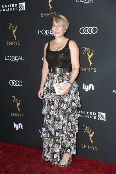 Los Angeles Wrz Yeardley Smith Akademii Telewizyjnej Emmy Wyróżnieniem Nominowanych — Zdjęcie stockowe