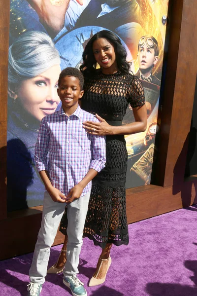 Los Angeles Sep Benjamin Johnson Renee Elise Goldsberry House Clock — Stock Photo, Image