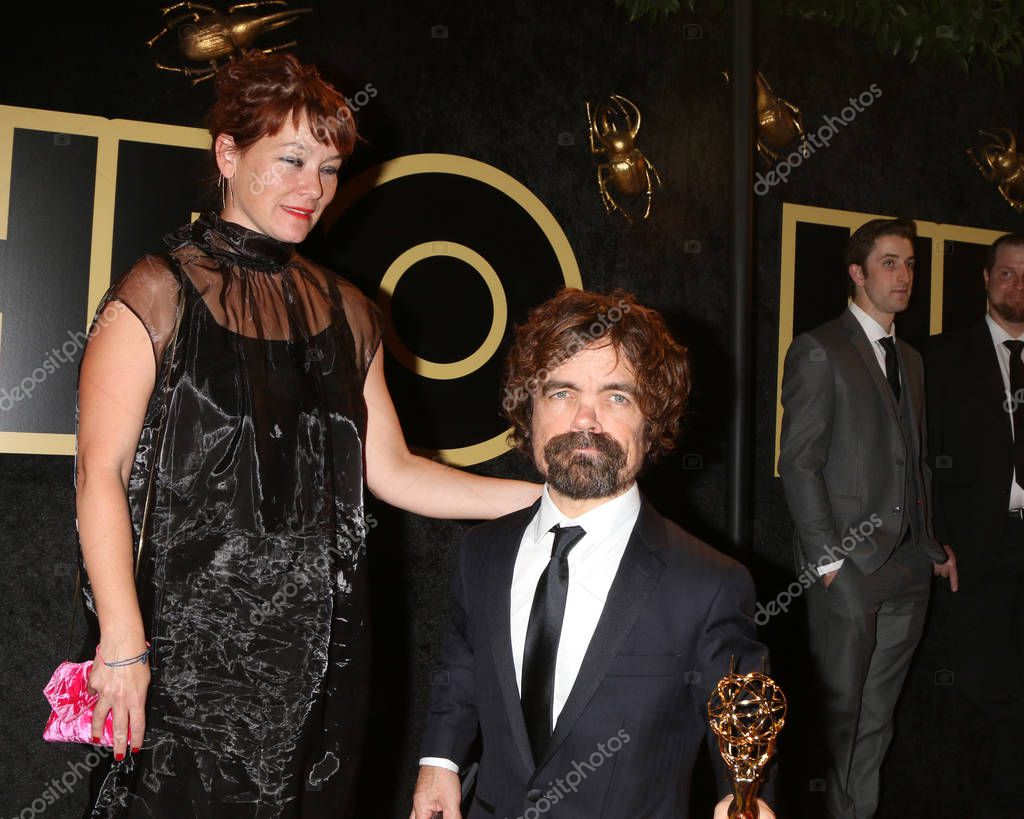 La esposa de David Corenswet golpea a Rachel Brosnahan por el beso en el  set en Superman, provocando doble controversia marital, image size:1024x819