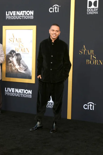 Los Ángeles Sep Evan Ross Estreno Star Born Shrine Auditorium —  Fotos de Stock