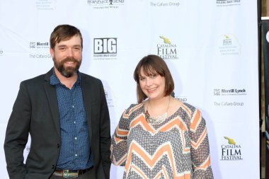 Avalon - 28 Eylül: Chris Riddle, Ashley Brim Catalina Film Festivali - Cuma kırmızı halı üzerinde 28 Eylül 2018 yılında Avalon, Ca Casino