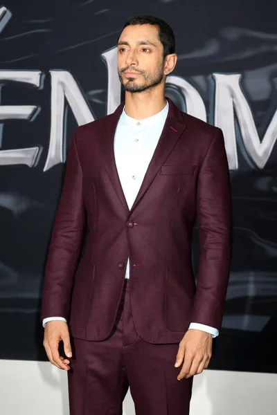 Los Angeles Oct Riz Ahmed Venom Premiere Village Theater Outubro — Fotografia de Stock