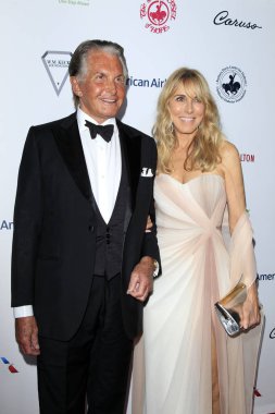 Los Angeles - Ekim 6: George Hamilton, Beverly Hills, Ca üzerinde 6 Ekim 2018 Beverly Hilton Otel baloda umut 2018 atlıkarınca Alana Stewart