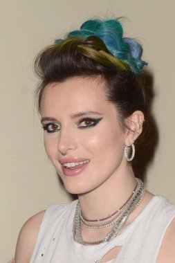 Los Angeles - Ekim 2: Bella Thorne Arclight Sherman Oaks on 2 Ekim 2018 yılında Sherman Oaks, Ca, 