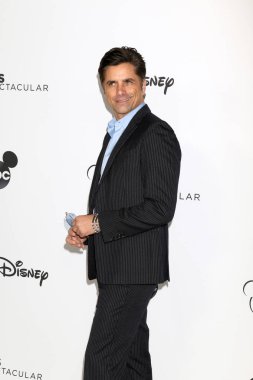 Los Angeles - Ekim 6: John Stamos, Mickey's 90 muhteşem tapınak Auditorium'da 6 Ekim 2018 Los Angeles, Ca kayıt
