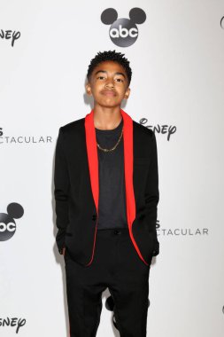Los Angeles - Ekim 6: Miles Brown'da Mickey's 90 muhteşem tapınak Auditorium'da 6 Ekim 2018 Los Angeles, Ca kayıt