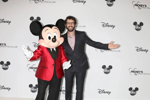 Los Angeles Oct Mickey Mouse Josh Groban Mickey 90Th Spectacular — Fotografia de Stock