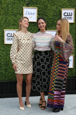 Los Angeles - Ekim 14: Melissa Benoist, Tala Ashe, Caity Lotz Cw şebekenin sonbahar denize indirmek olay Warner Brothers Stüdyoları'nda üzerinde 14 Ekim 2018 Burbank, Ca