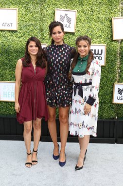 Los Angeles - Ekim 14: Melonie Diaz, Madeleine Mantock, Sarah Jeffery Cw şebekenin sonbahar denize indirmek olay Warner Brothers Stüdyoları'nda üzerinde 14 Ekim 2018 Burbank, Ca