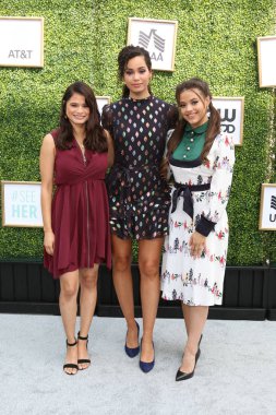 Los Angeles - Ekim 14: Melonie Diaz, Madeleine Mantock, Sarah Jeffery Cw şebekenin sonbahar denize indirmek olay Warner Brothers Stüdyoları'nda üzerinde 14 Ekim 2018 Burbank, Ca