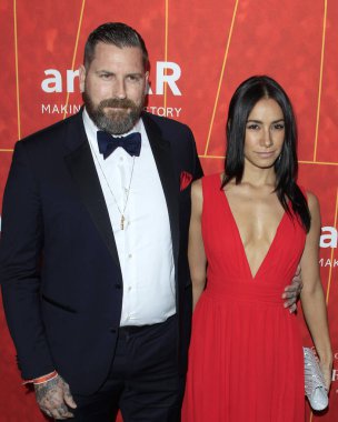 Los Angeles - Ekim 18: Luke Wessmann, Courtney Grant, 2018 amfar ilham Gala Wallis Annenberg merkezi Beverly Hills, Ca üzerinde 18 Ekim 2018 sahne sanatları için