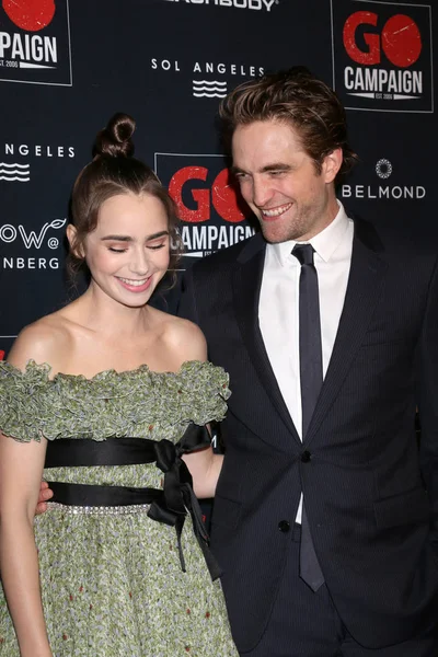 Los Ángeles Octubre Lily Collins Robert Pattinson Gala Campaña City — Foto de Stock