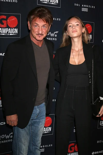 Los Angeles Okt Sean Penn Dylan Penn Kampanj Gala Stadens — Stockfoto