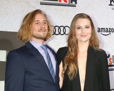 Los Angeles - 24 Ekim: Lou Taylor Pucci, Camille Kane, Los Angeles, Ca üzerinde 24 Ekim 2018 Arclight sinemalarda 