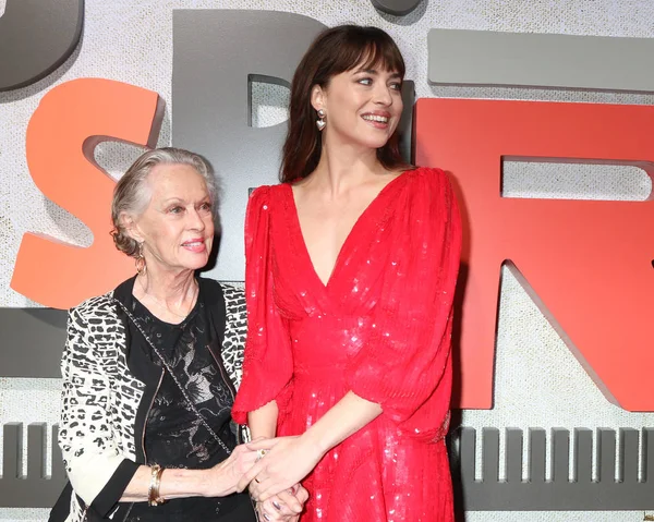 Los Angeles Oct Tippi Hedren Dakota Johnson Suspiria Premiere Arclight — Stock Photo, Image