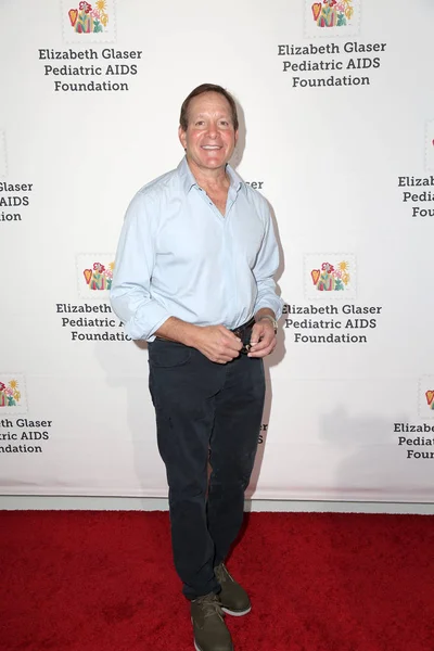 Los Angeles Paź Steve Guttenberg Rodzinnego Festiwalu Time Heroes Smashbox — Zdjęcie stockowe