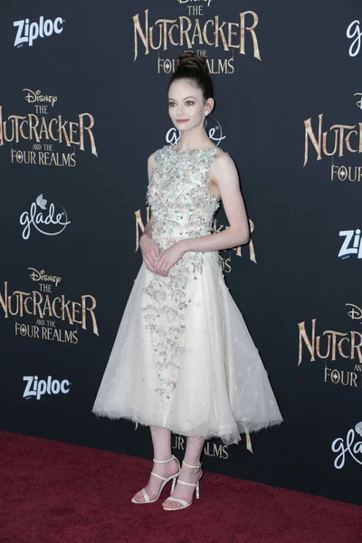 Los Angeles Paź Mackenzie Foy Hotelu Dziadek Orzechów Czterech Krain — Zdjęcie stockowe