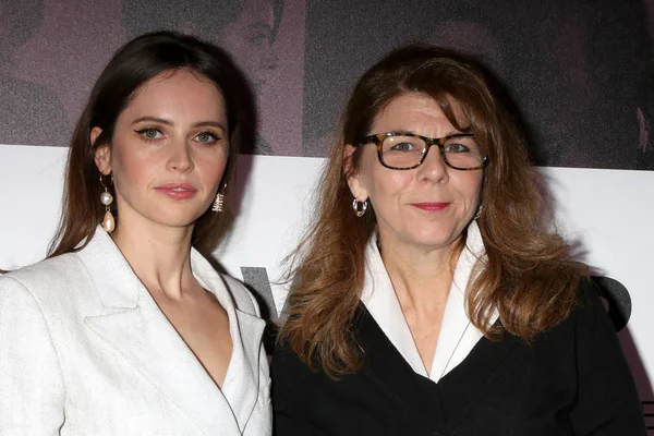 Los Ángeles Nov Felicity Jones Stacy Smith Power Women Summit — Foto de Stock