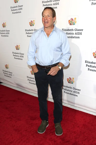 Los Angeles Paź Steve Guttenberg Rodzinnego Festiwalu Time Heroes Smashbox — Zdjęcie stockowe