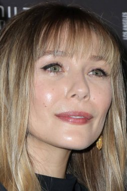 Los Angeles - Kasım 4: Elizabeth Olsen, Los Angeles, Ca on 4 Kasım 2018 Exchange La kamera ödüllerinde arkasında Hamilton