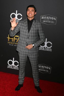 Los Angeles - Kasım 4: Henry Golding 2018 Beverly Hills, Ca üzerinde 4 Kasım 2018 Beverly Hilton Hotel Hollywood Film Ödülleri'nde