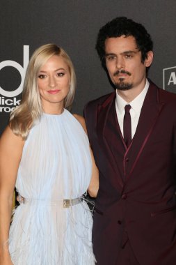 Los Angeles - Kasım 4: Olivia Hamilton, Damien Chazelle 2018 Beverly Hills, Ca üzerinde 4 Kasım 2018 Beverly Hilton Hotel Hollywood Film Ödülleri'nde