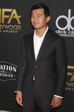 Los Angeles - Kasım 4: Ronny Chieng üzerinde 4 Kasım 2018 Beverly Hilton otel Beverly Hills, Ca, Hollywood Film Ödüllerinde 2018