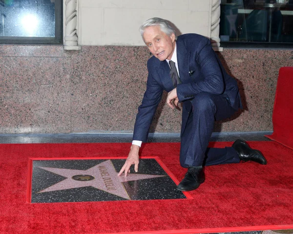 Los Angeles Nov Michael Douglas Bei Der Michael Douglas Sternenzeremonie — Stockfoto