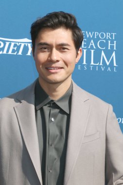 Los Angeles - Kasım 11: Henry Golding Resort Pelican Hill Newport Coast, Ca üzerinde 11 Kasım 2018 izlemek ve Newport Beach Film Festival Güz onur için 10 aktörler
