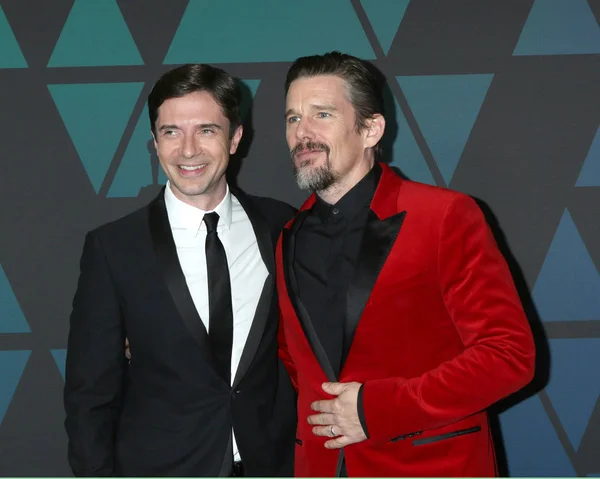 Los Angeles Nov Topher Grace Ethan Hawke 10Th Annual Governors — Stock Photo, Image