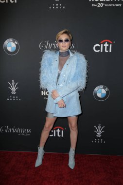 Los Angeles - Kasım 18: Daya Grove Noel ağacı ışıklandırma Grove 18 Kasım 2018 tarihinde Los Angeles, Ca