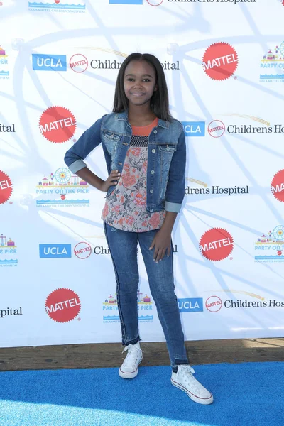 Los Angeles Nov Lidya Jewett Ucla Childrens Hospital Party Pier — Stock Photo, Image