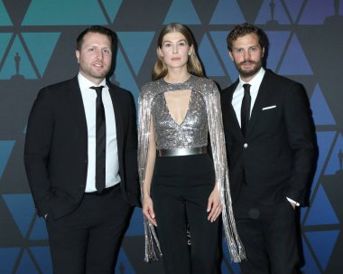 Los Angeles - Kasım 18: Matthew Heineman, Rosamund Pike, Jamie Dornan 10 yıllık valiler Ödülleri Los Angeles, Ca üzerinde 18 Kasım 2018 Ray Dolby Ballroom