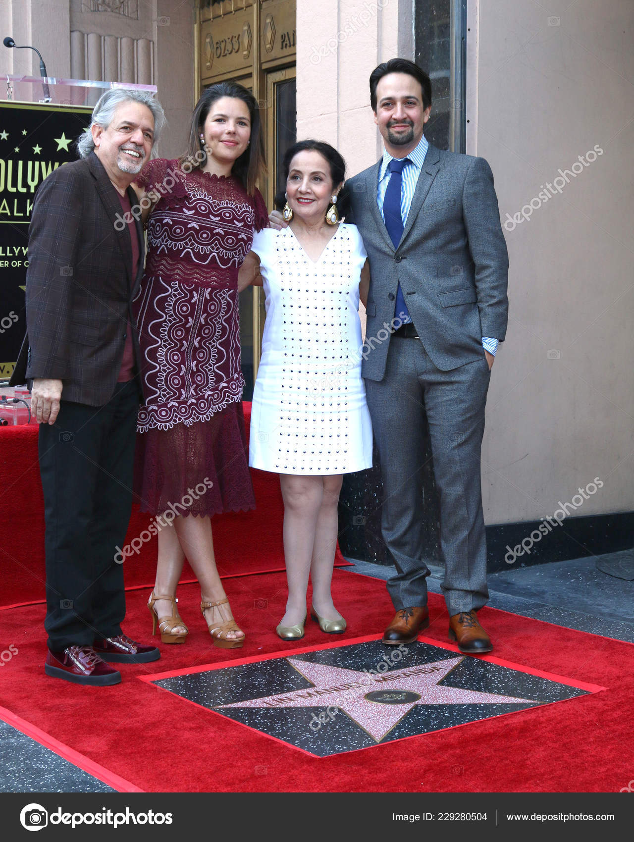 Family Le Manuel Miranda Los Angeles Nov Vanessa Nadal Lin Manuel - Main Image