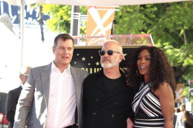 Los Angeles - 4 Aralık: Peter Krause, Ryan Murphy, Angela Bassett Hollywood Walk of Fame 4 Aralık 2018 tarihinde Los Angeles, Ca üzerinde Ryan Murphy Star töreninde