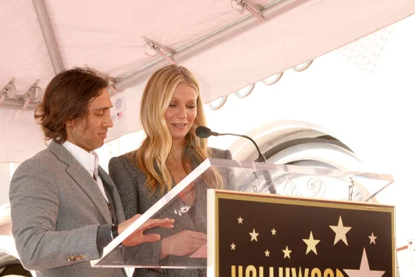 Los Angeles Dec Brad Falchuk Gwyneth Paltrow Bei Der Ryan — Stockfoto